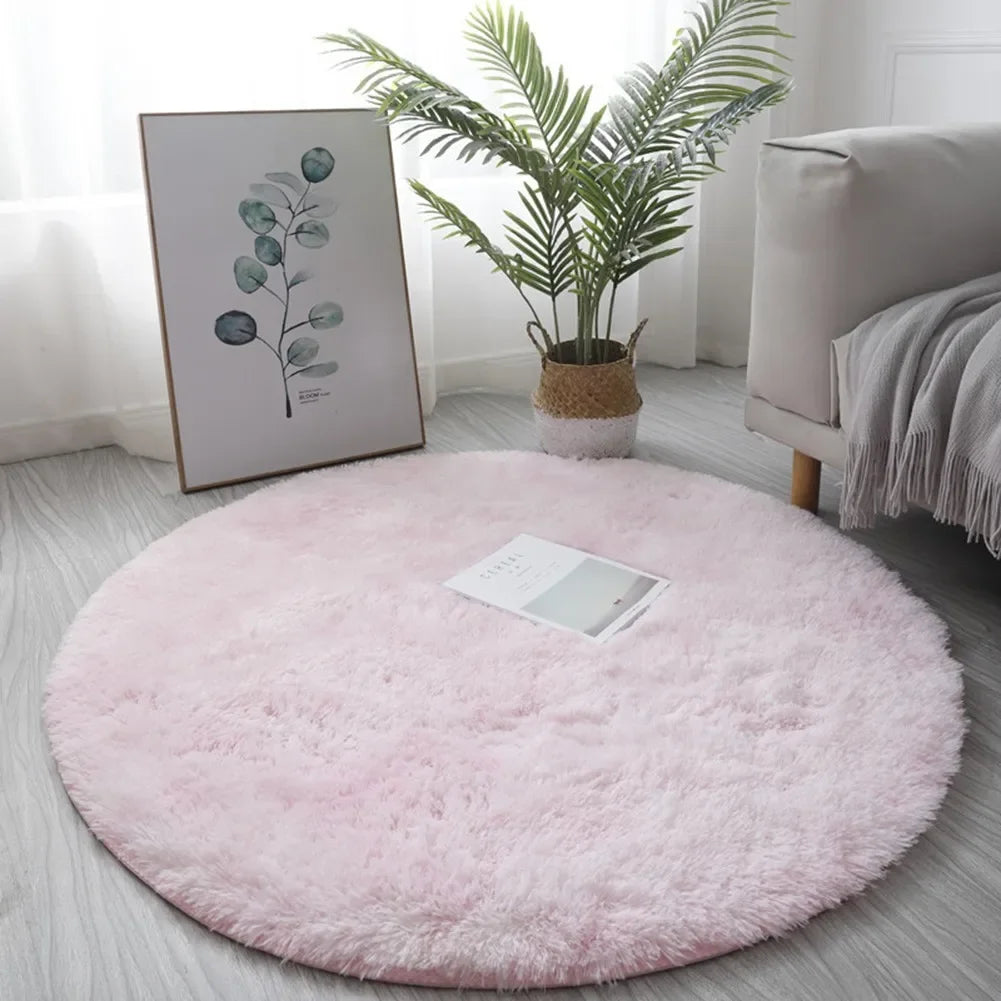 Fluffy circle rug
