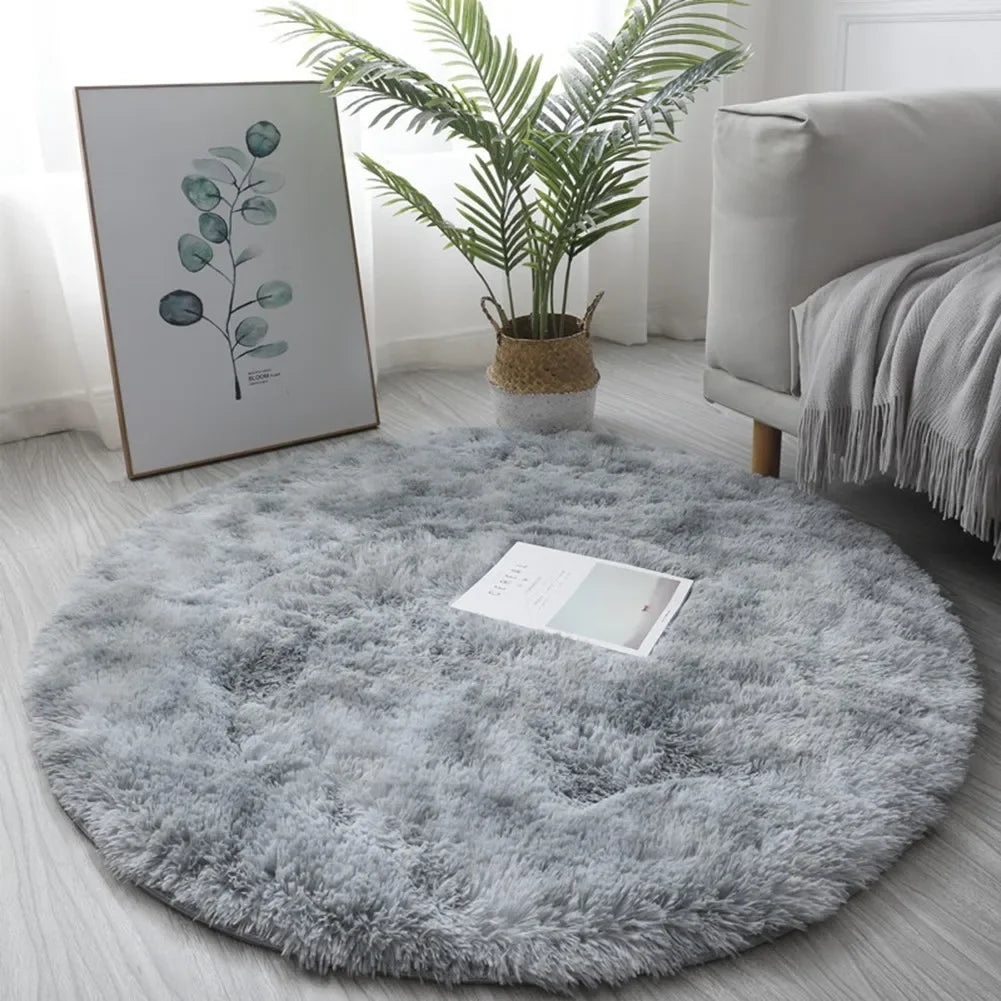 Fluffy circle rug