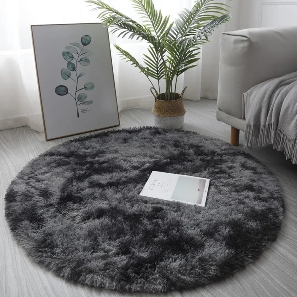 Fluffy circle rug