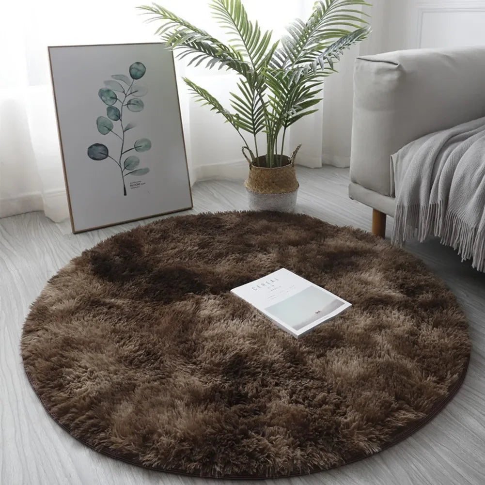 Fluffy circle rug